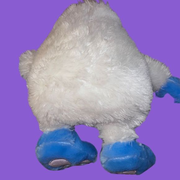 Disney Plush Expedition Everest Exclusive Yeti Big Feet Plush 11” - Picture 4 of 4